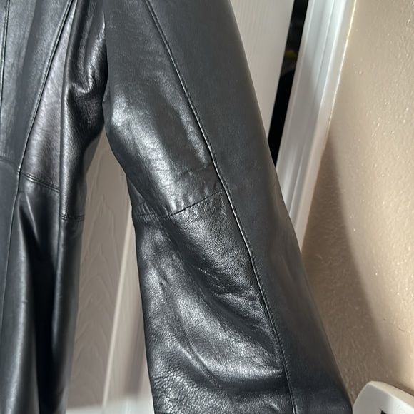 Ladies, black 100% leather size large, arctic river jacket excellent condition - Picture 4 of 10